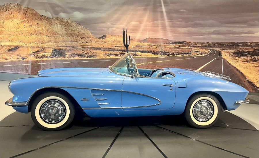 Top: Chevrolet Corvette C1 Baujahr BJ 01/1961