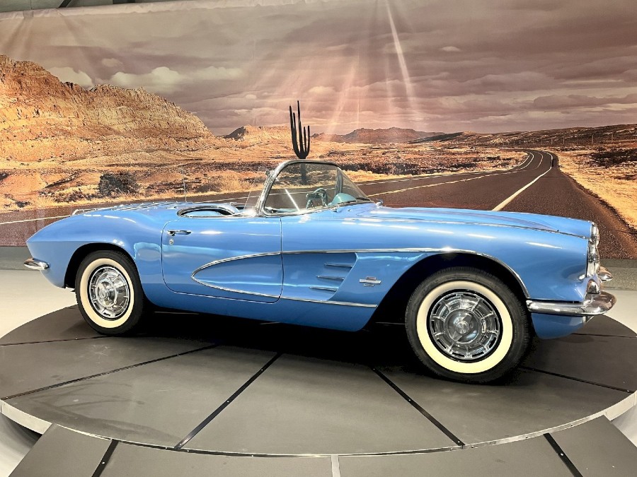Top: Chevrolet Corvette C1 Baujahr BJ 01/1961