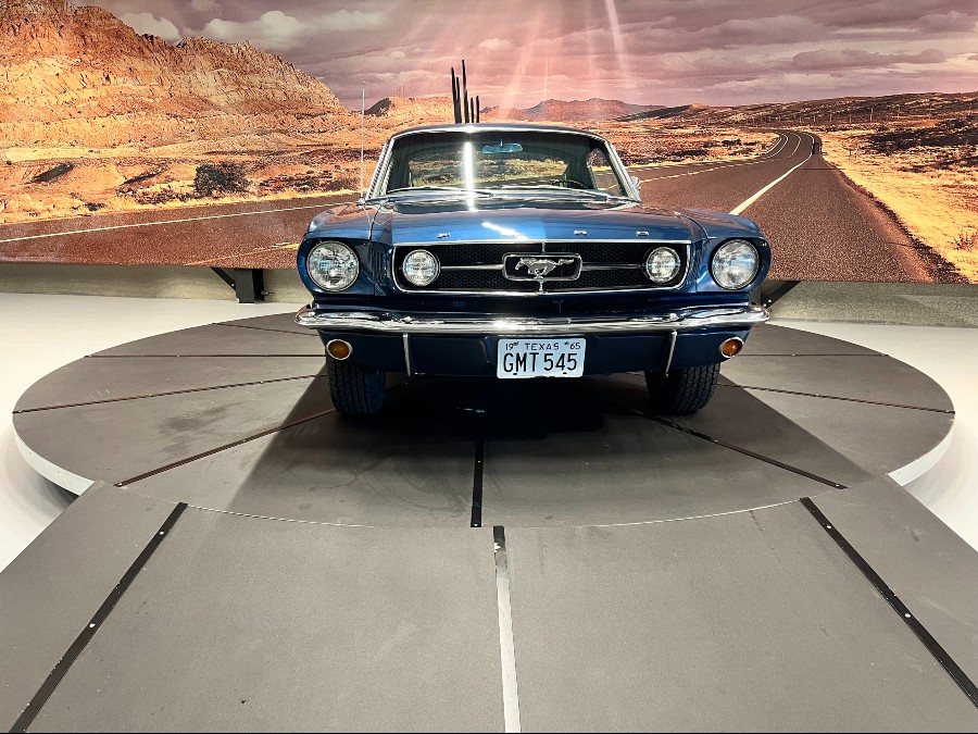 Wunderschön: Ford Mustang Fastback K-Code mit niedriger Laufleistung Baujahr BJ 01/1965