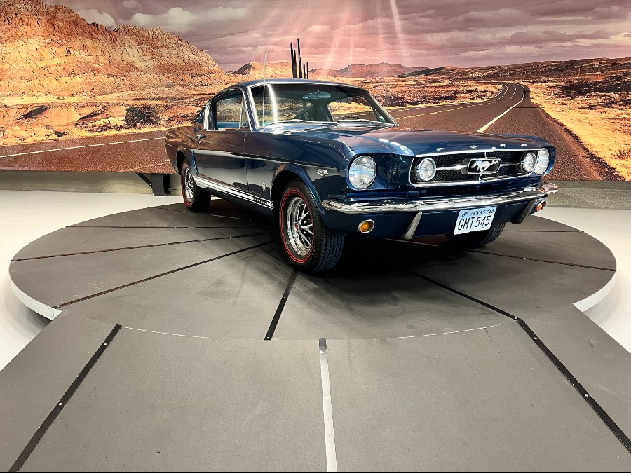 Wunderschön: Ford Mustang Fastback K-Code mit niedriger Laufleistung Baujahr BJ 01/1965