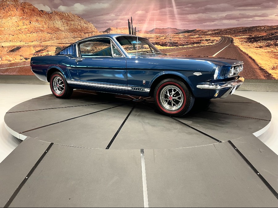 Wunderschön: Ford Mustang Fastback K-Code mit niedriger Laufleistung Baujahr BJ 01/1965