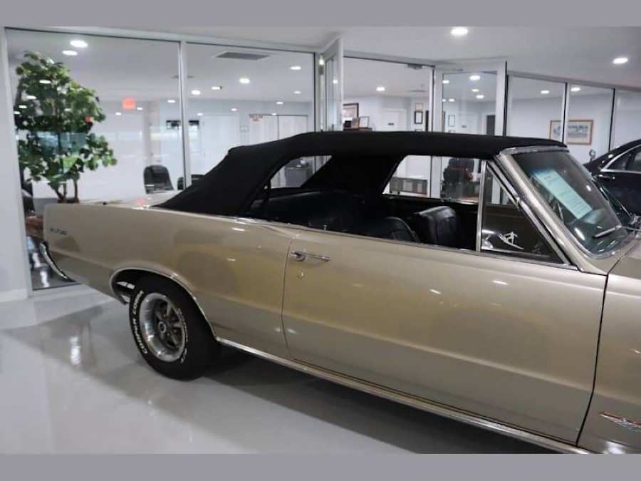 Pontiac GTO in gutem Zustand steht zum Verkauf Baujahr BJ 09/1964