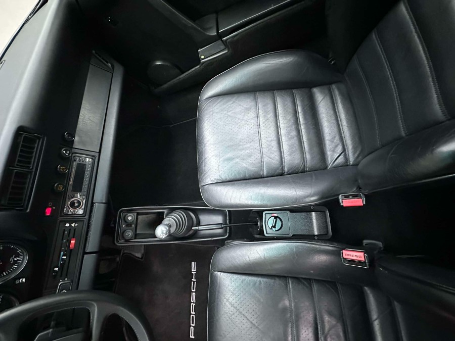 Wunderschön: Porsche 911 Carrera 3.2 sucht neuen Besitzer Baujahr BJ 05/1984