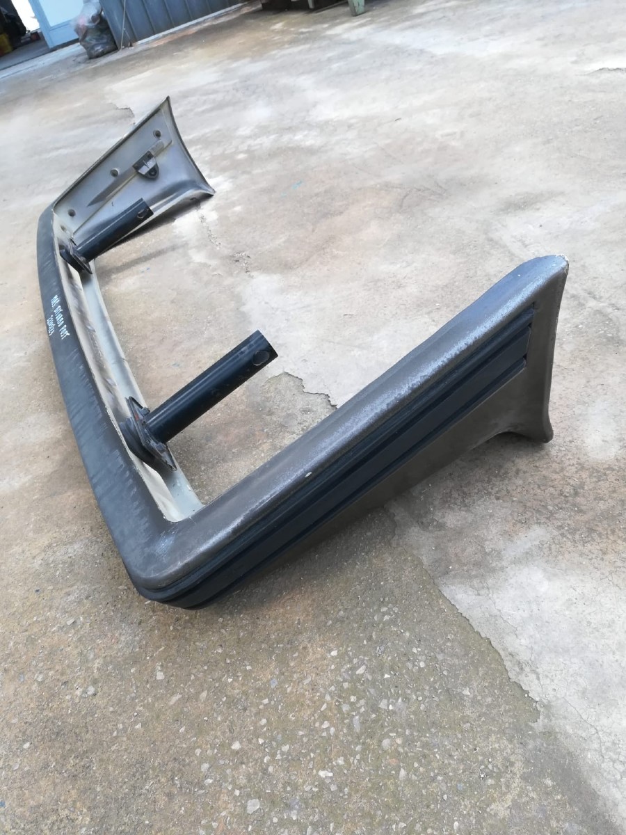 Karosserieteile für Maserati Biturbo zu verkaufen Baujahr BJ -