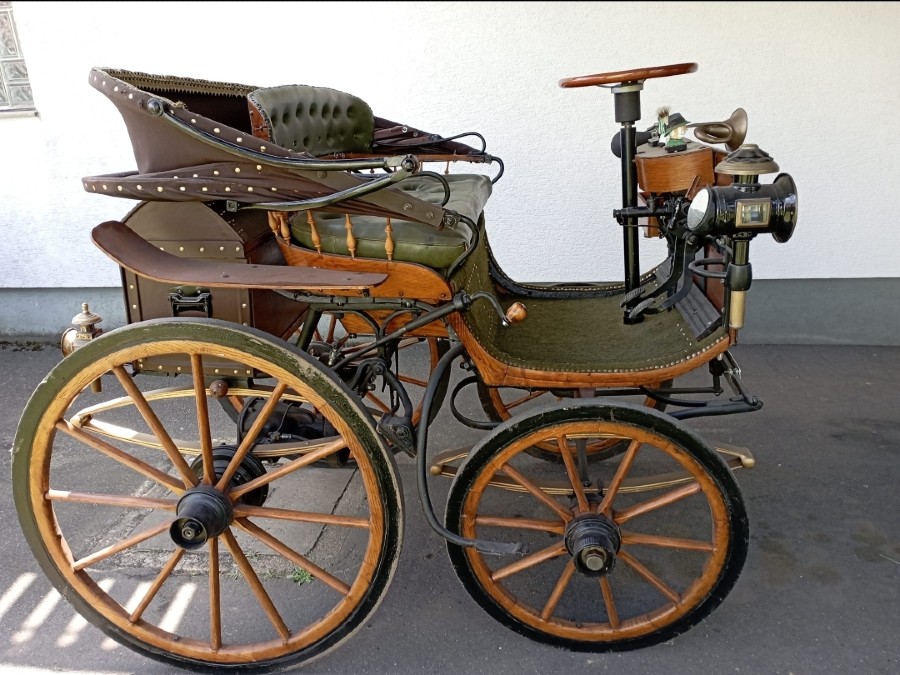 Pferdekutsche mit Elektromotor Baujahr BJ 01/1911