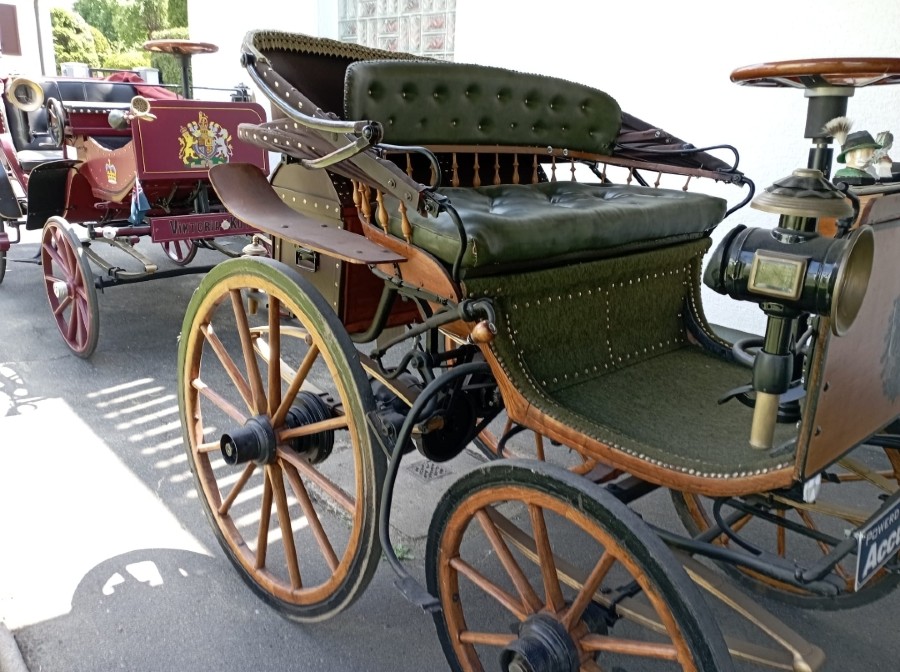 Pferdekutsche mit Elektromotor Baujahr BJ 01/1911