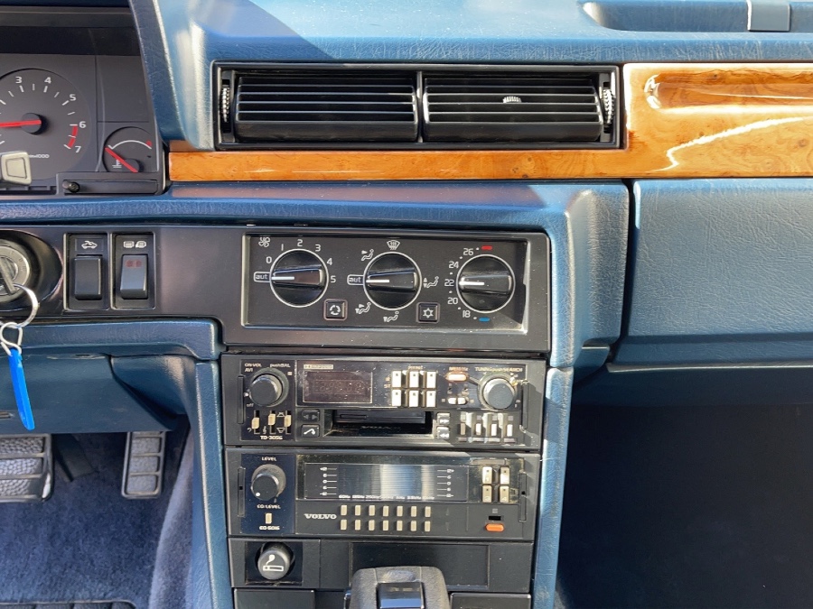 VOLVO 780 Bertone Baujahr BJ 06/1988