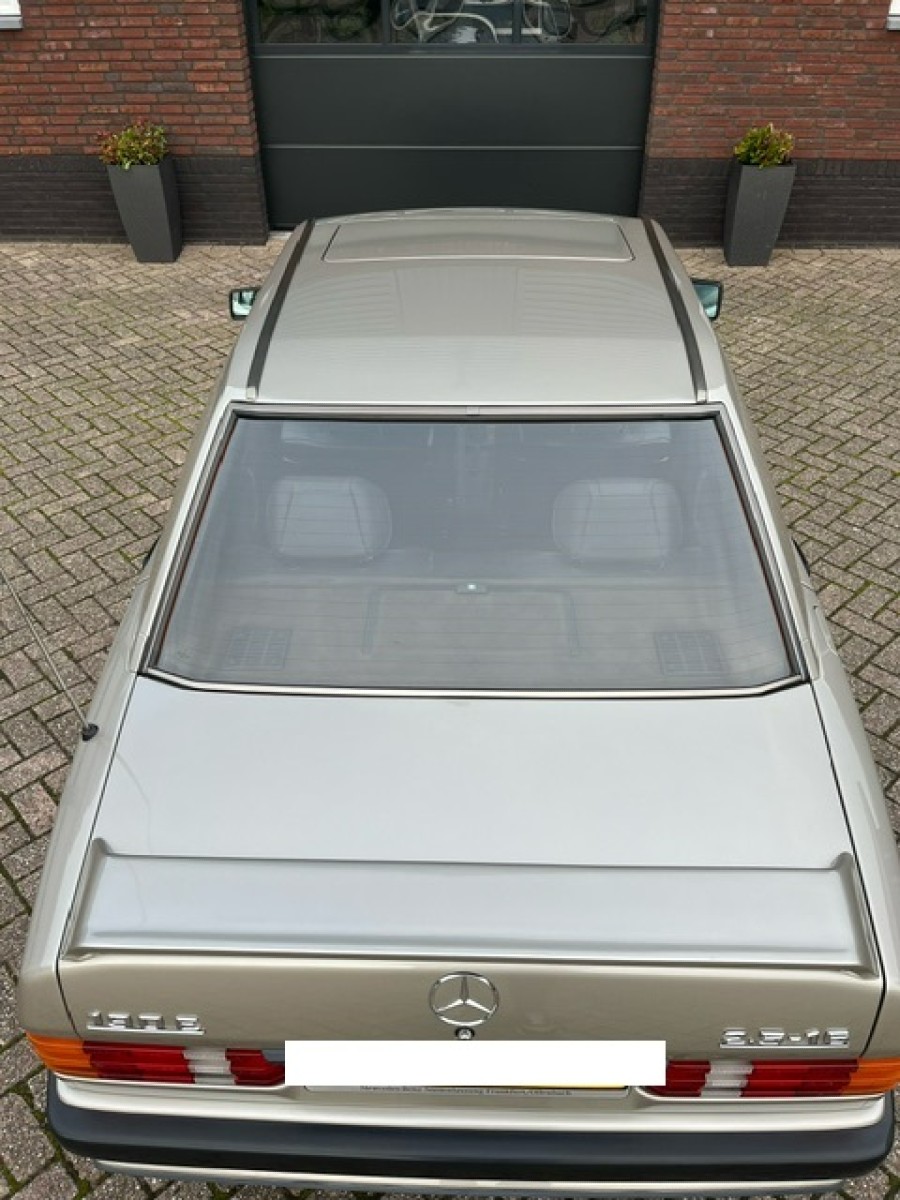 1990er Mercedes Benz 190 in perfektem Zustand mit historischer Zulassung Baujahr BJ 06/1990