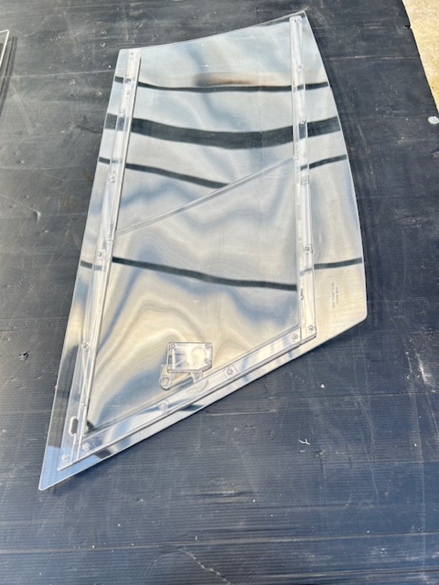 Windschutzscheibe für Ferrari F40 Baujahr BJ -