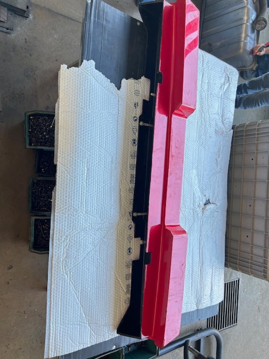 Karosserieteile für Ferrari F40 zu verkaufen Baujahr BJ -