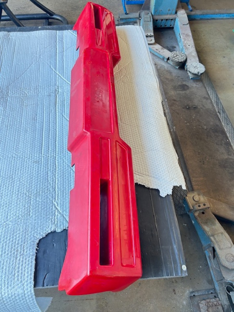 Karosserieteile für Ferrari F40 zu verkaufen Baujahr BJ -