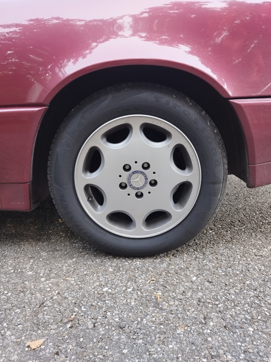 Mercedes Benz SL-Klasse 500 in rostfreiem Zustand mit gültigem Pickerl Baujahr BJ 06/1992