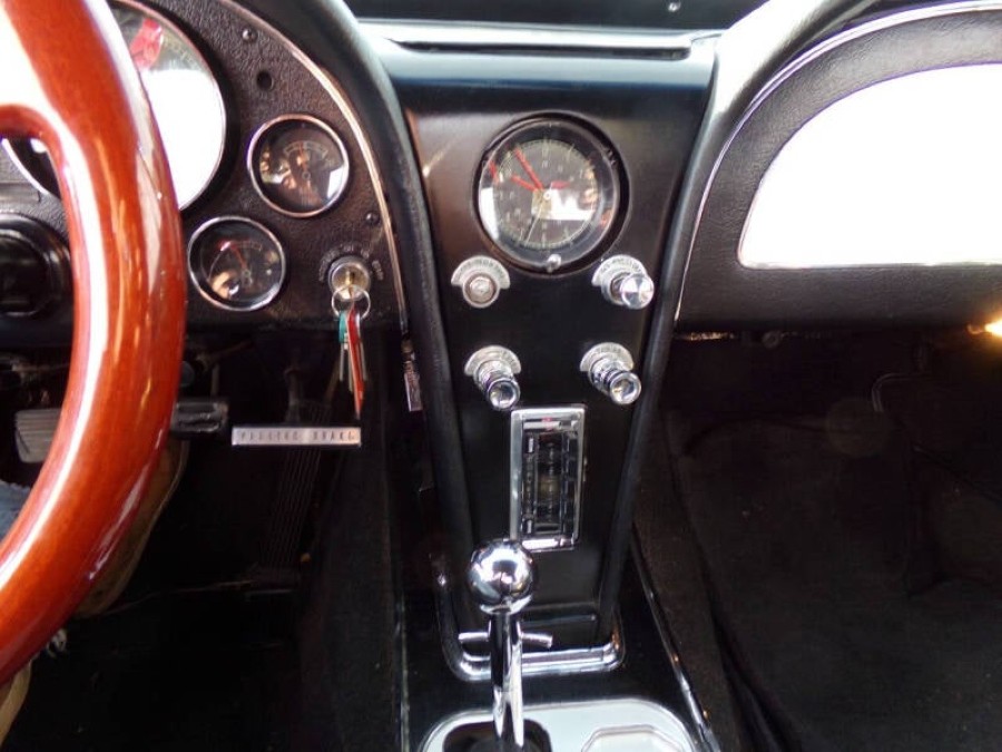 Chevrolet Corvette guter Zustand sucht neuen Besitzer Baujahr BJ 08/1965