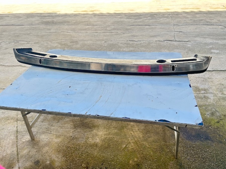 Für Maserati Karosserieteile zu verkaufen Baujahr BJ -