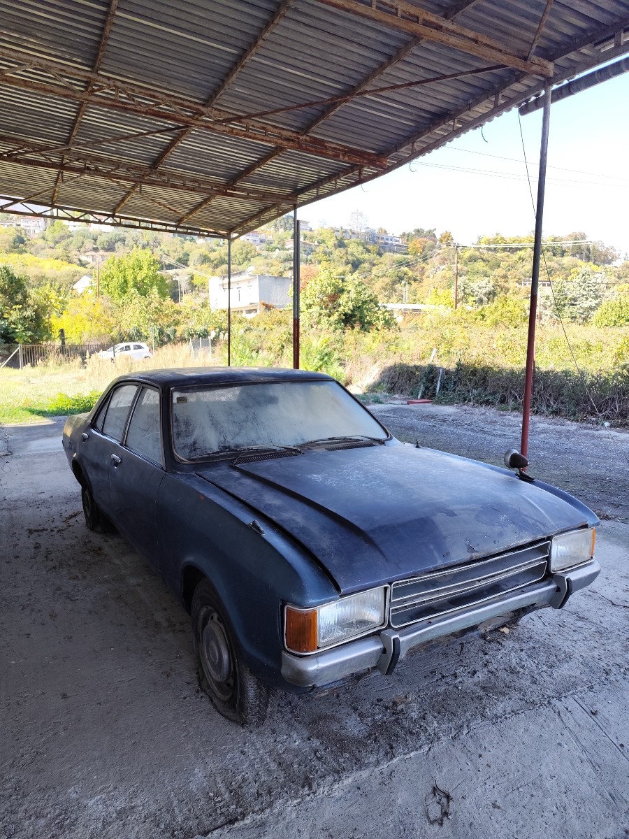 Biete Ford Granada in gebrauchtem Zustand mit niedriger Laufleistung Baujahr BJ 03/1973