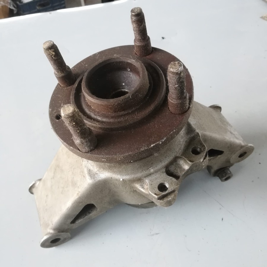 Für Maserati Hinterachse zu verkaufen Baujahr BJ -