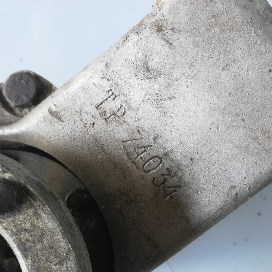 Für Maserati Hinterachse zu verkaufen Baujahr BJ -