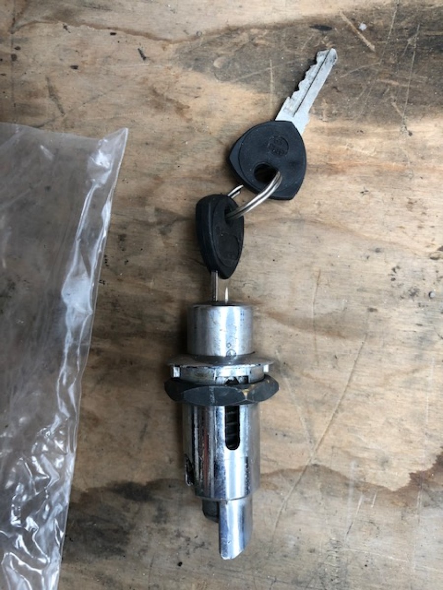 Verkaufe: Karosserieteile für Lamborghini Baujahr BJ -