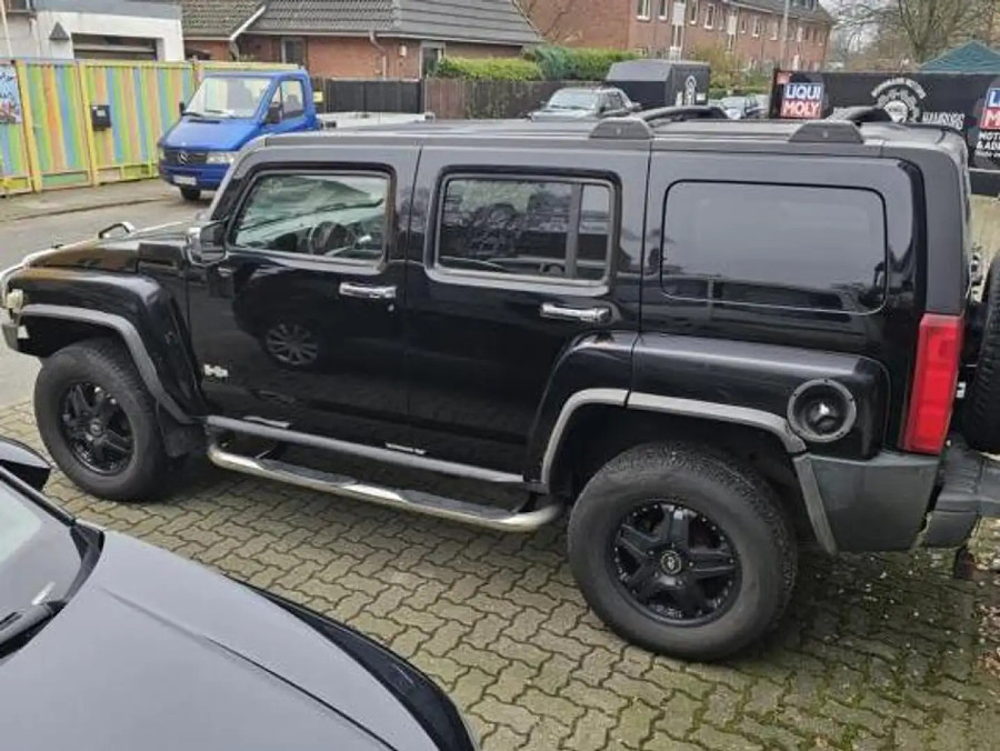 Hummer H3 in gebrauchtem Zustand Baujahr BJ -