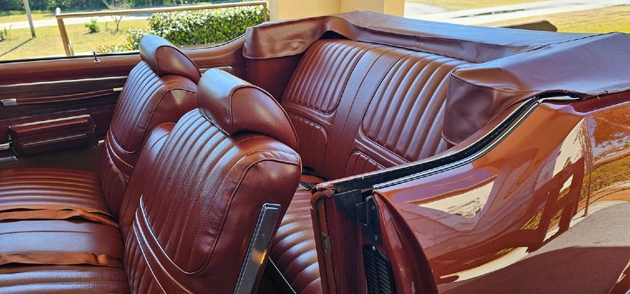 Oldtimer Oldsmobile Cutlass in makellosem Zustand Baujahr BJ 10/1971