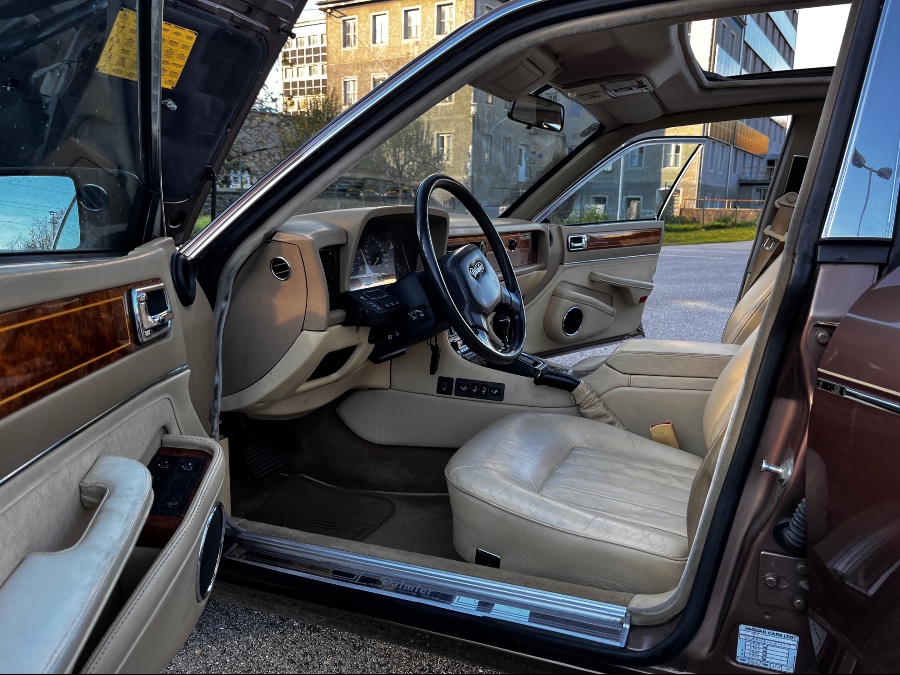 Klassiker Jaguar XJ6 XJ40 Daimler in gutem Zustand inkl. Pickerl Baujahr BJ 10/1990
