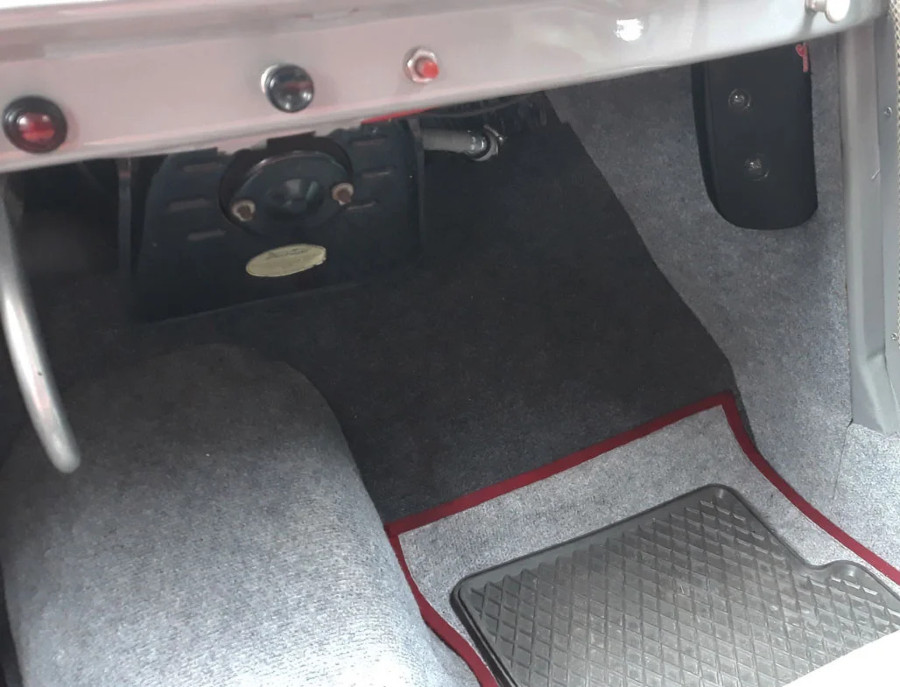 Biete Peugeot 203 in gutem Zustand Baujahr BJ 05/1959