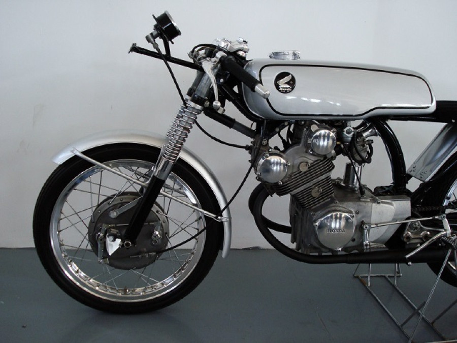 Honda CR93 sucht neuen Besitzer Baujahr BJ 07/1963