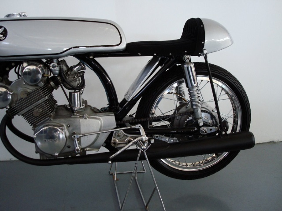 Honda CR93 sucht neuen Besitzer Baujahr BJ 07/1963