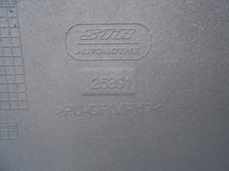 Für Ferrari Karosserieteile abzugeben Baujahr BJ -