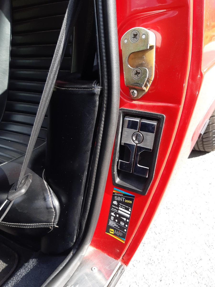 Ferrari 208 Dino GT4 in gebrauchtem Zustand inkl. Pickerl Baujahr BJ 07/1976