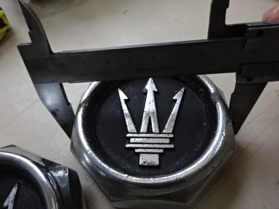 Karosserieteile für Maserati Indy Baujahr BJ -