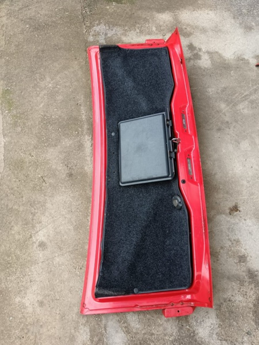 Für Maserati Biturbo Karosserieteile zu verkaufen Baujahr BJ -