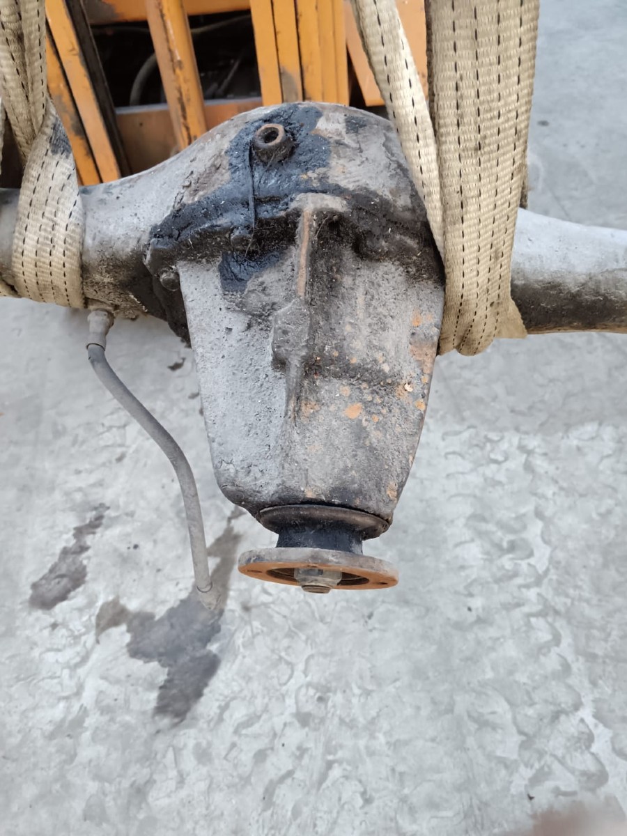 Verkaufe: Hinterachse für Fiat 1500 Baujahr BJ -