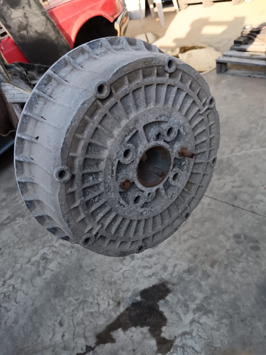 Verkaufe: Hinterachse für Fiat 1500 Baujahr BJ -