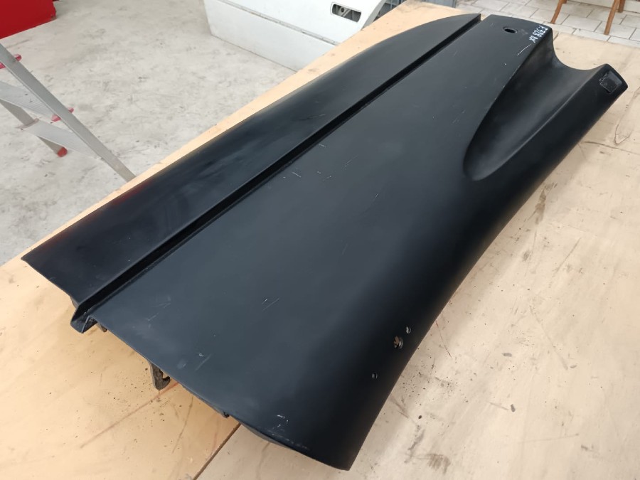 Karosserieteile für Ferrari 328 abzugeben Baujahr BJ -