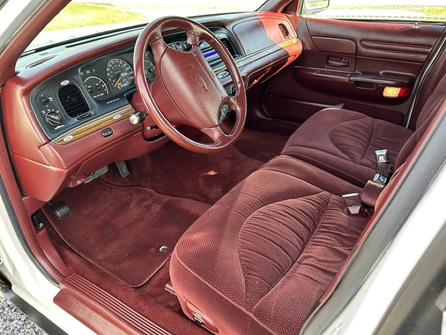 Gebraucht: Ford Crown Victoria guter Zustand Baujahr BJ 10/1996