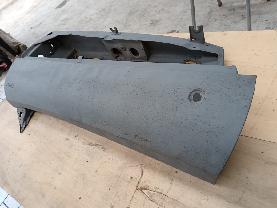 Verkaufe: Karosserieteile für Ferrari Baujahr BJ -