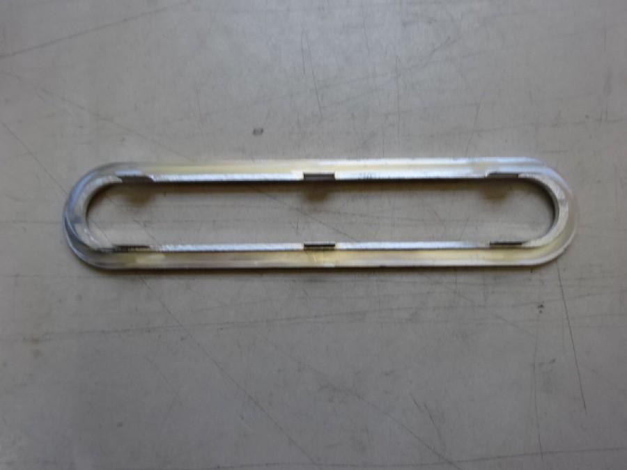 Für Maserati Indy Karosserieteile zu verkaufen Baujahr BJ -