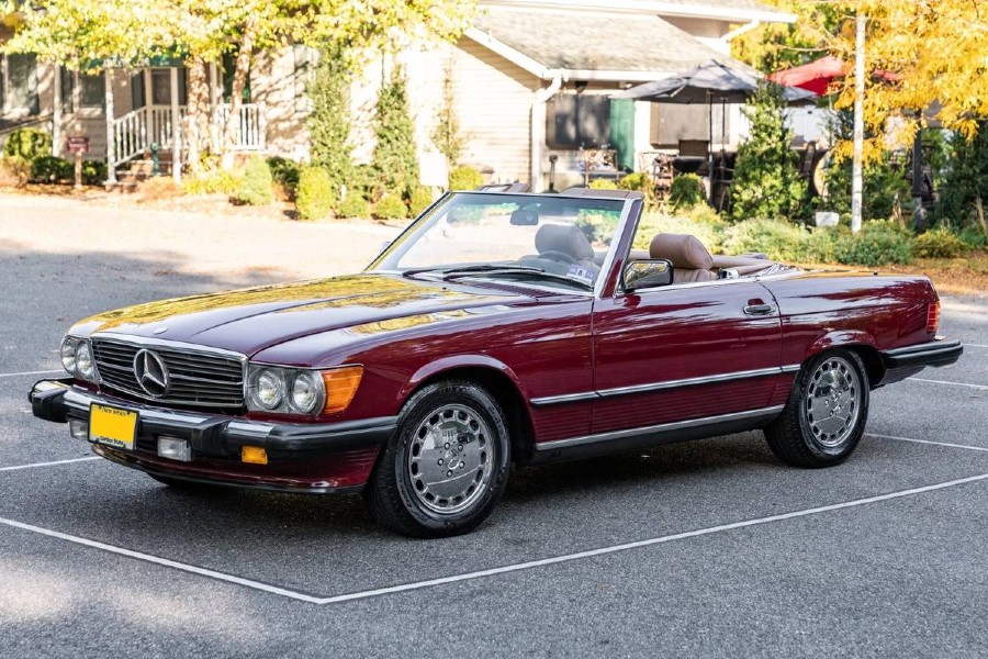 Biete Mercedes Benz 560 1986 Mercedes-Benz 560SL Cabriolet Baujahr BJ 04/1986