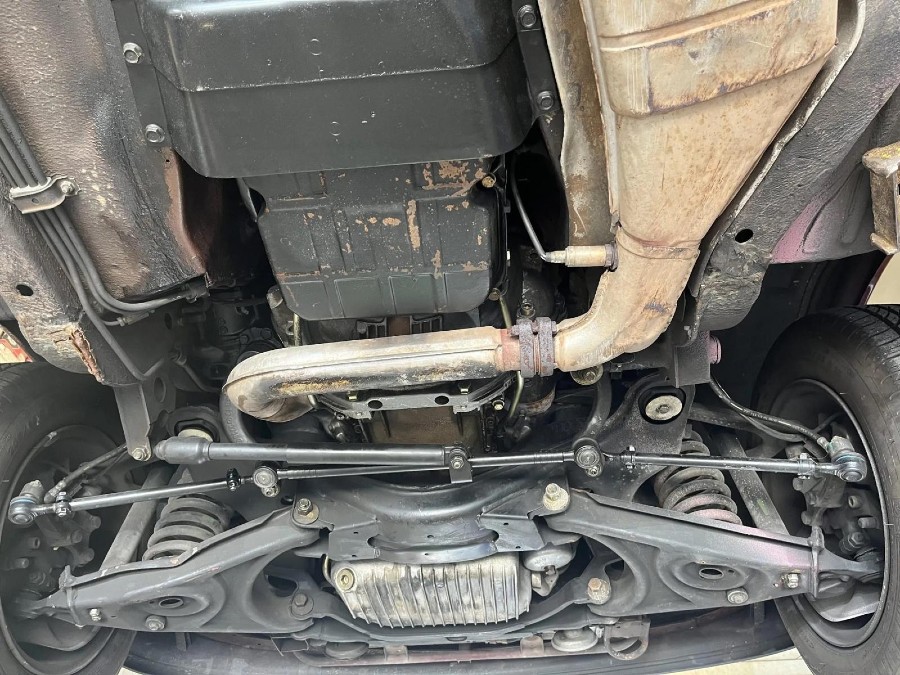 Biete Mercedes Benz 560 1986 Mercedes-Benz 560SL Cabriolet Baujahr BJ 04/1986