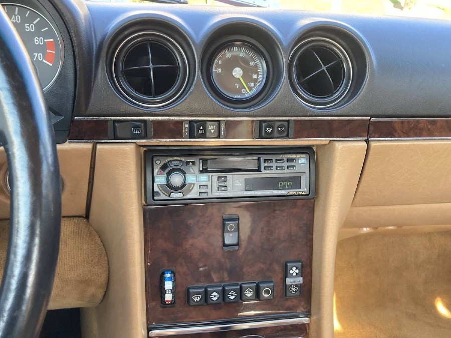 Biete Mercedes Benz 560 1986 Mercedes-Benz 560SL Cabriolet Baujahr BJ 04/1986