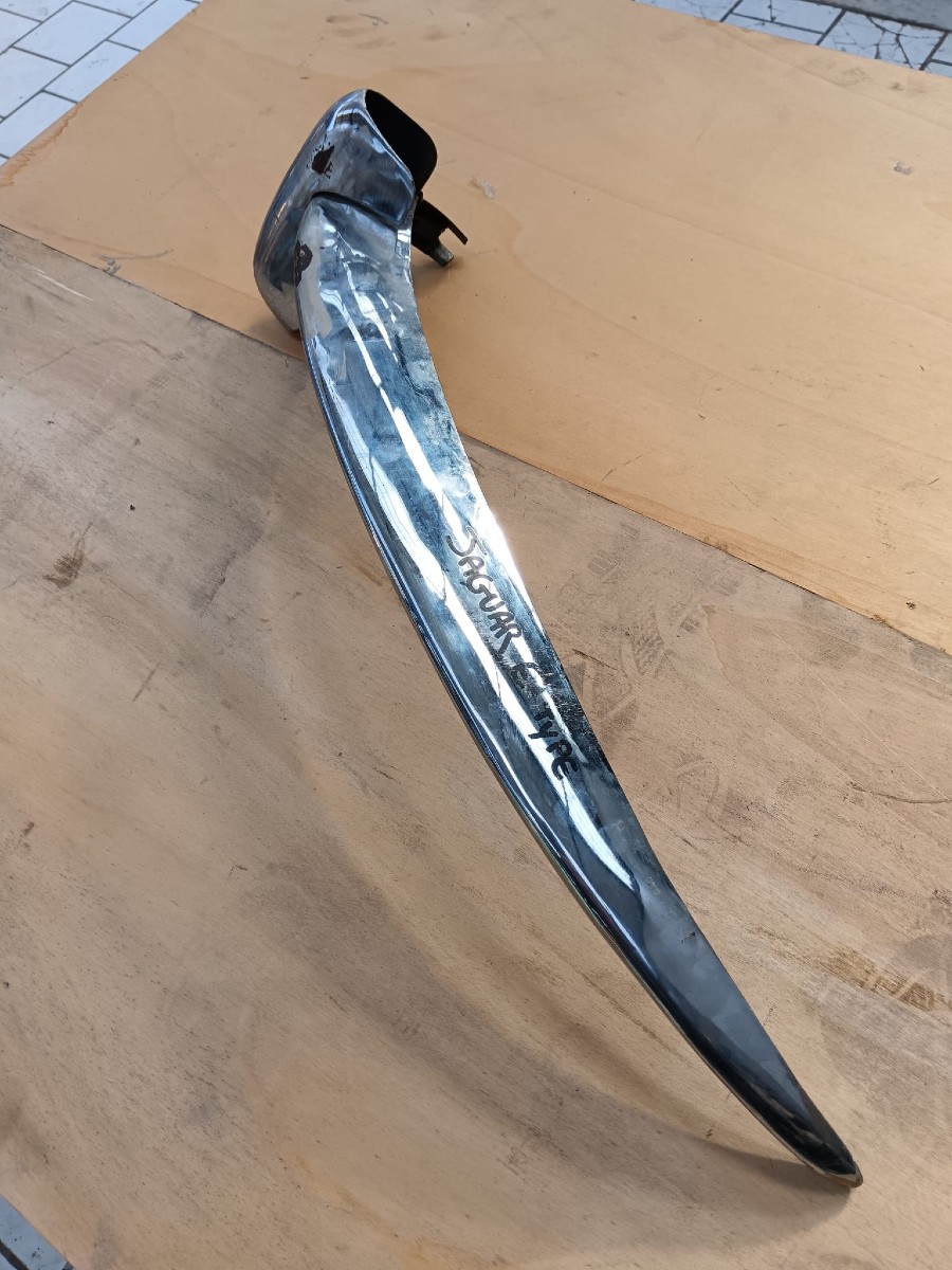 Für Jaguar E-Type Karosserieteile abzugeben Baujahr BJ -