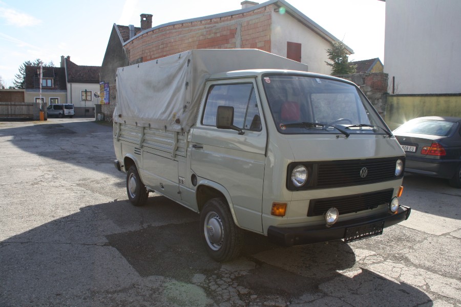 Historisch zugelassen: VW T3 gut erhalten Baujahr BJ 10/1984