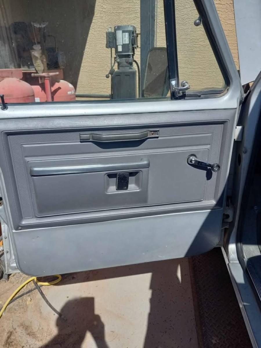 Dodge RAM guter Zustand sucht neuen Besitzer Baujahr BJ 07/1985