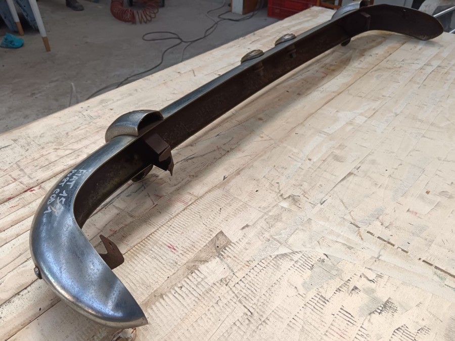 Für Fiat 1500 Karosserieteile abzugeben Baujahr BJ -