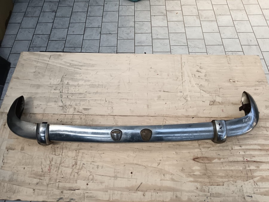 Für Fiat 1500 Karosserieteile abzugeben Baujahr BJ -