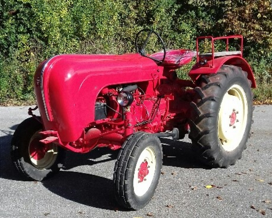 Porsche SCHLEPPER STANDARD AP zu verkaufen Baujahr BJ 05/1957