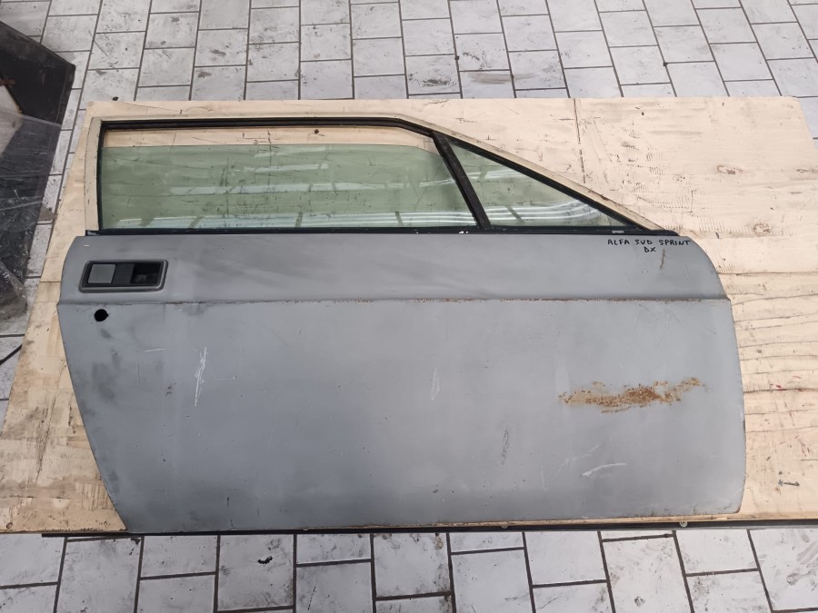 Karosserieteile für Alfa Romeo Alfasud abzugeben Baujahr BJ -