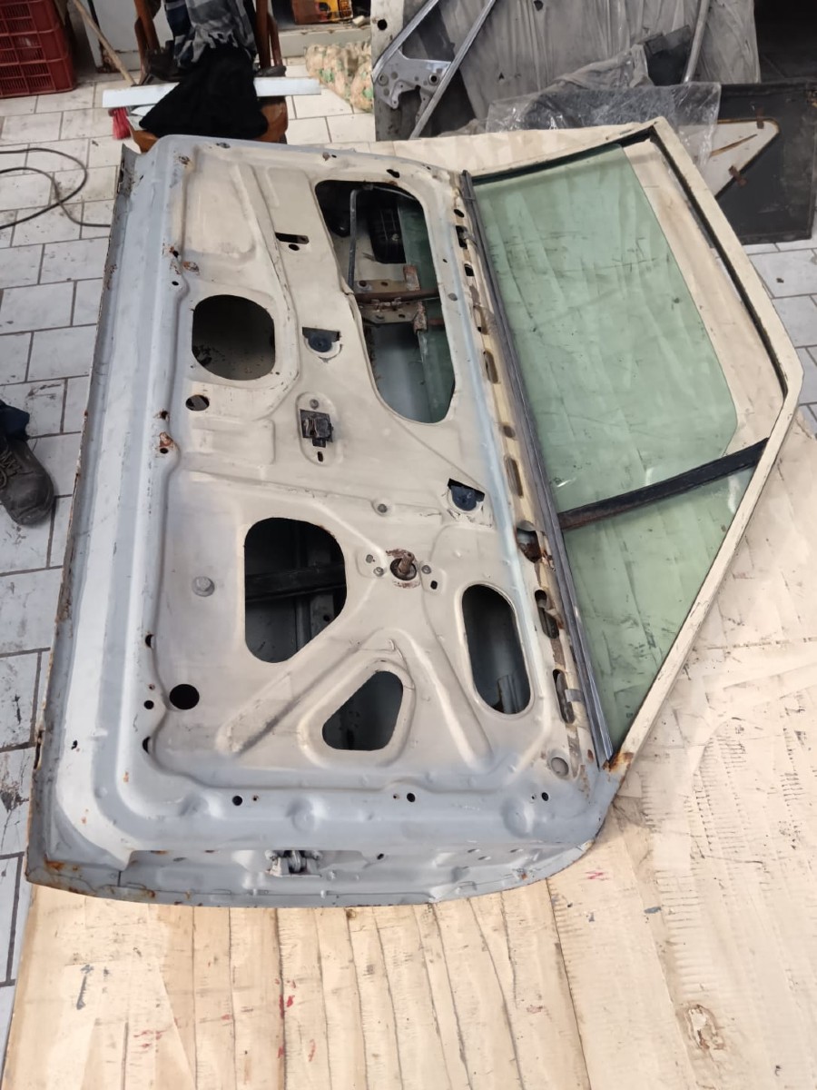 Für Alfa Romeo Alfasud Karosserieteile abzugeben Baujahr BJ -