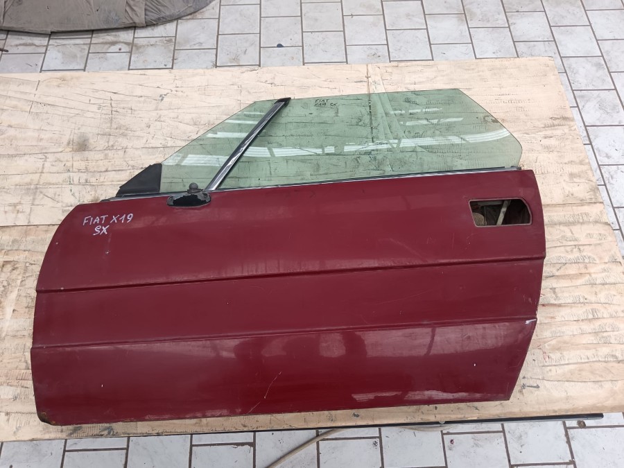 Karosserieteile für Fiat X 1/9 abzugeben Baujahr BJ -